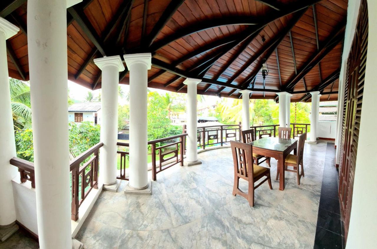 Golden Relax Villa With Pool, Restaurant & European Service Eramudugaha Exterior photo